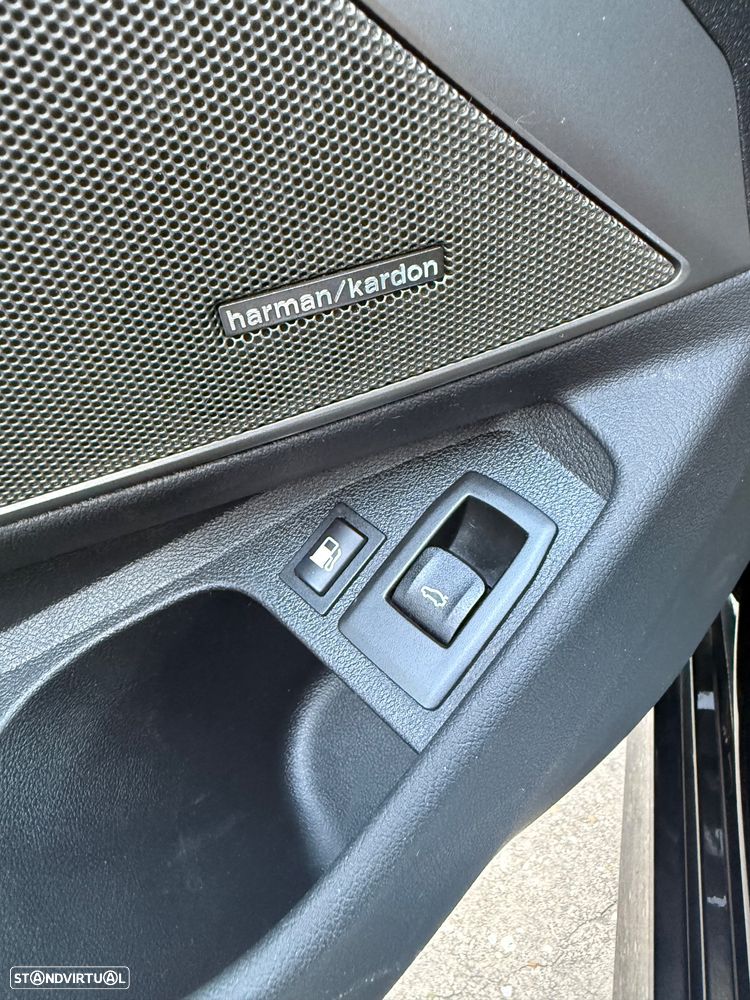 BMW 330 e Aut. M Sport - 44