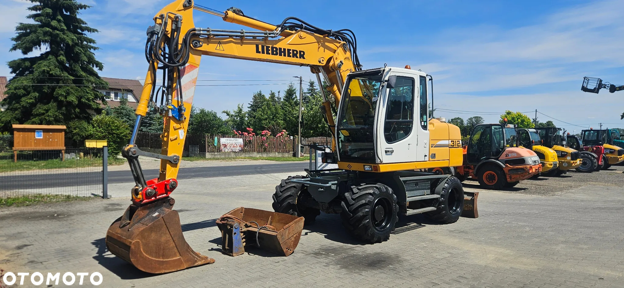 Liebherr A312 11 tys. Mtg centralne smarowanie z Niemiec! 2 łyżki - 2