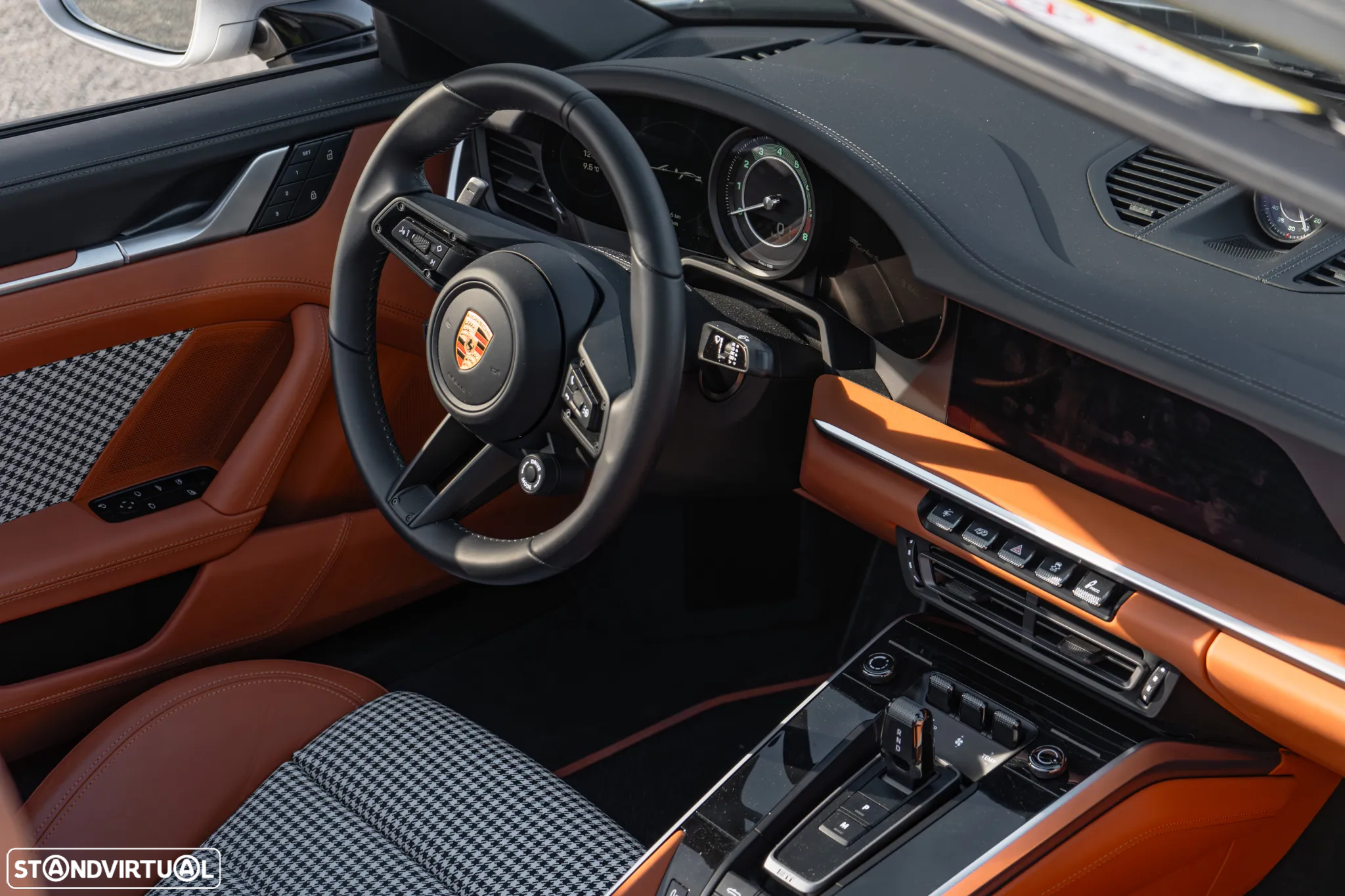 Porsche 911 (992) Turbo S Cabriolet - 29