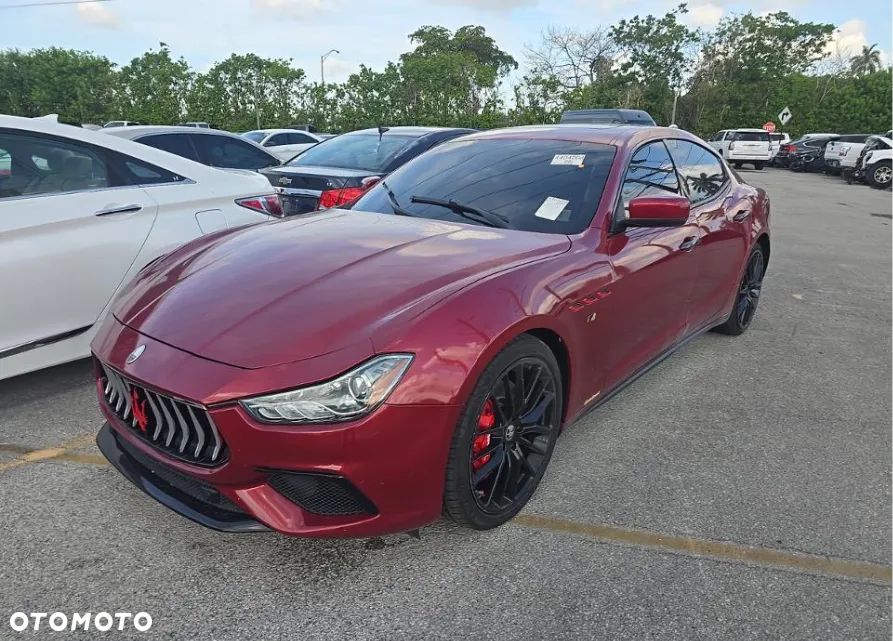 Maserati Ghibli - 1
