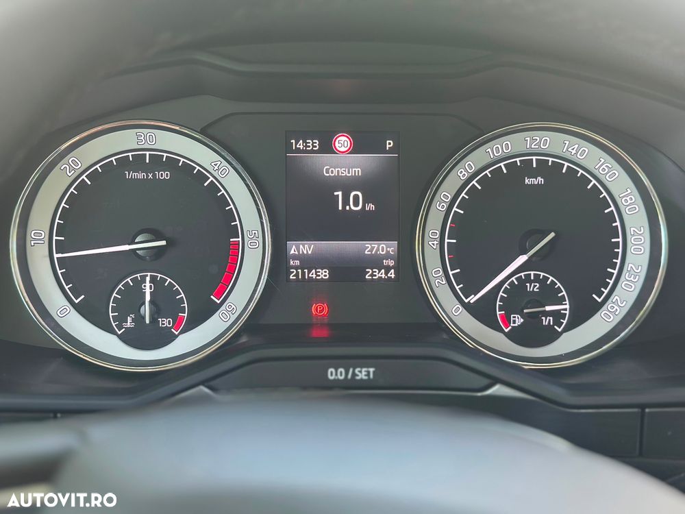 SKODA Superb 2020 — imagine 11