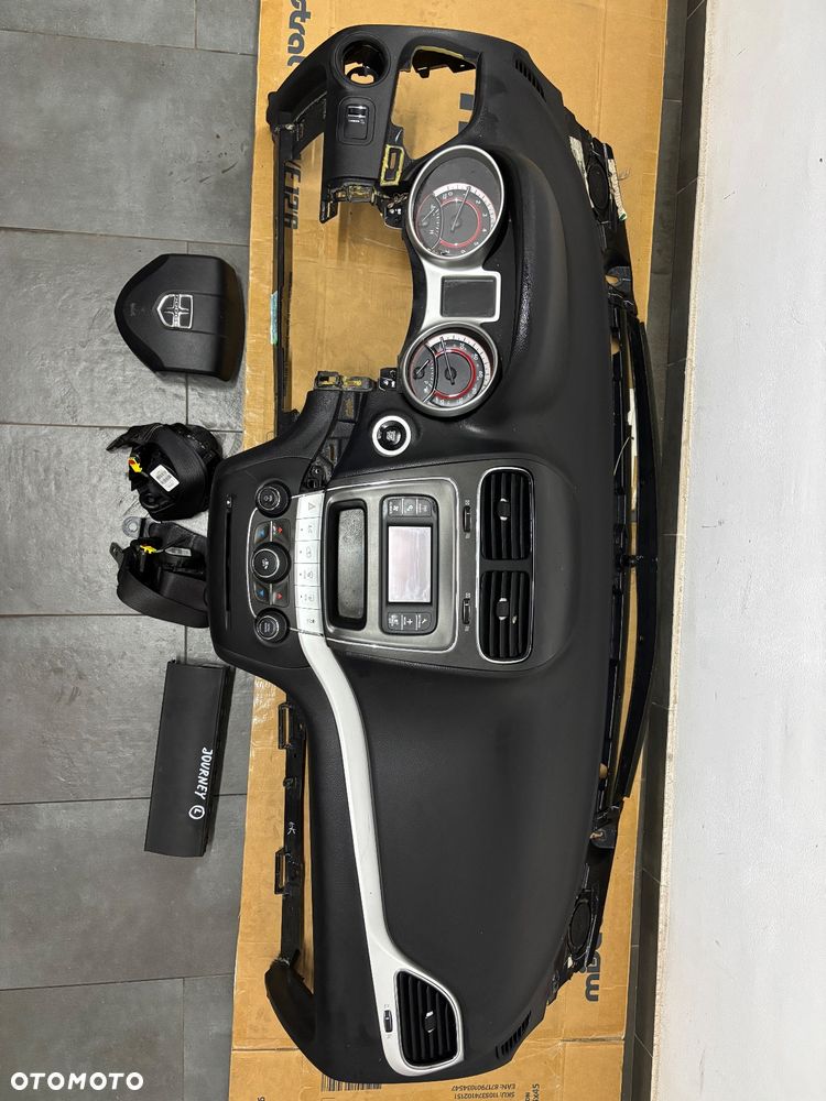 Dodge Journey Fiat Freemont 2015  deska rozdzielcza - 1