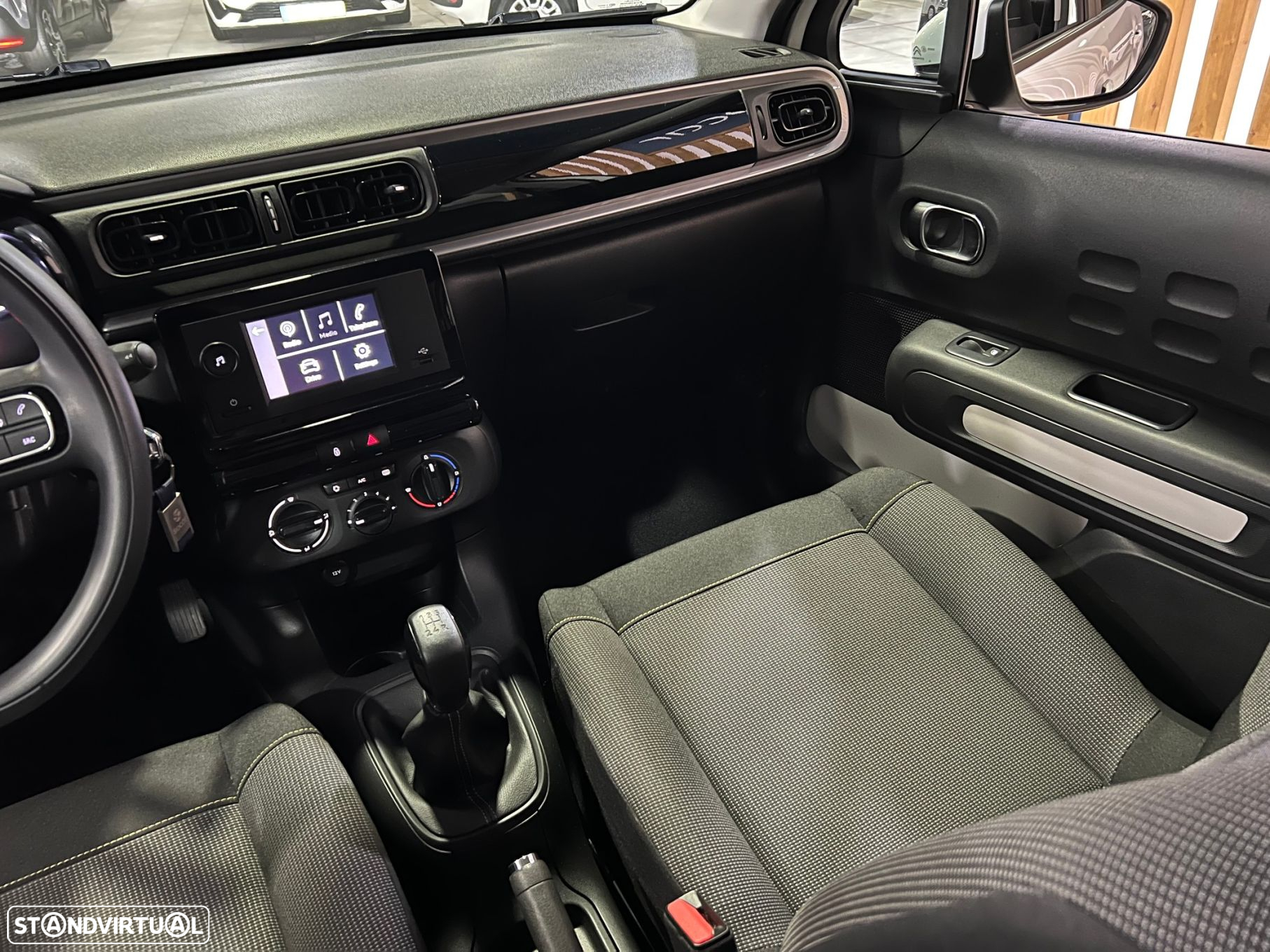 Citroën C3 1.2 PureTech YOU! - 17