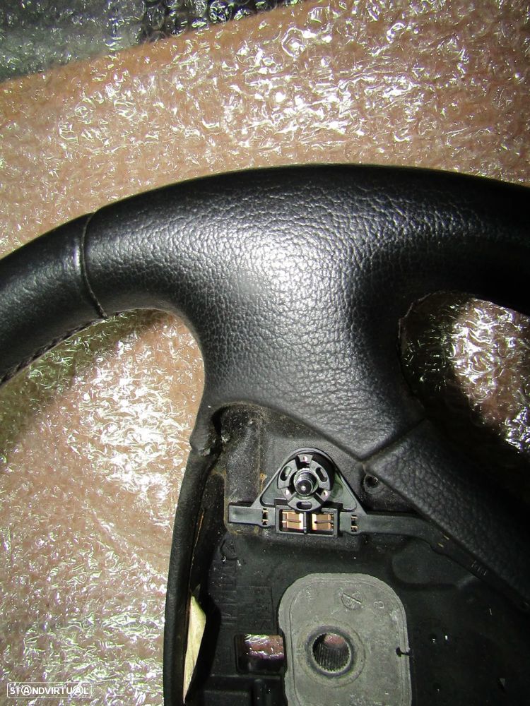 Volante em pele Fiat Stillo ano 2003 em muito bom estado (ver fotos) - 6