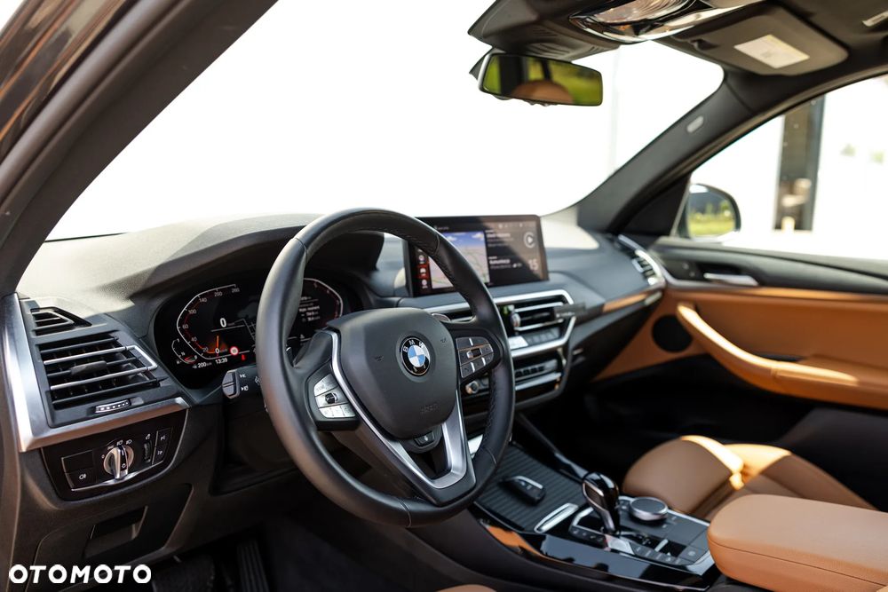 BMW X3 xDrive30i - 16