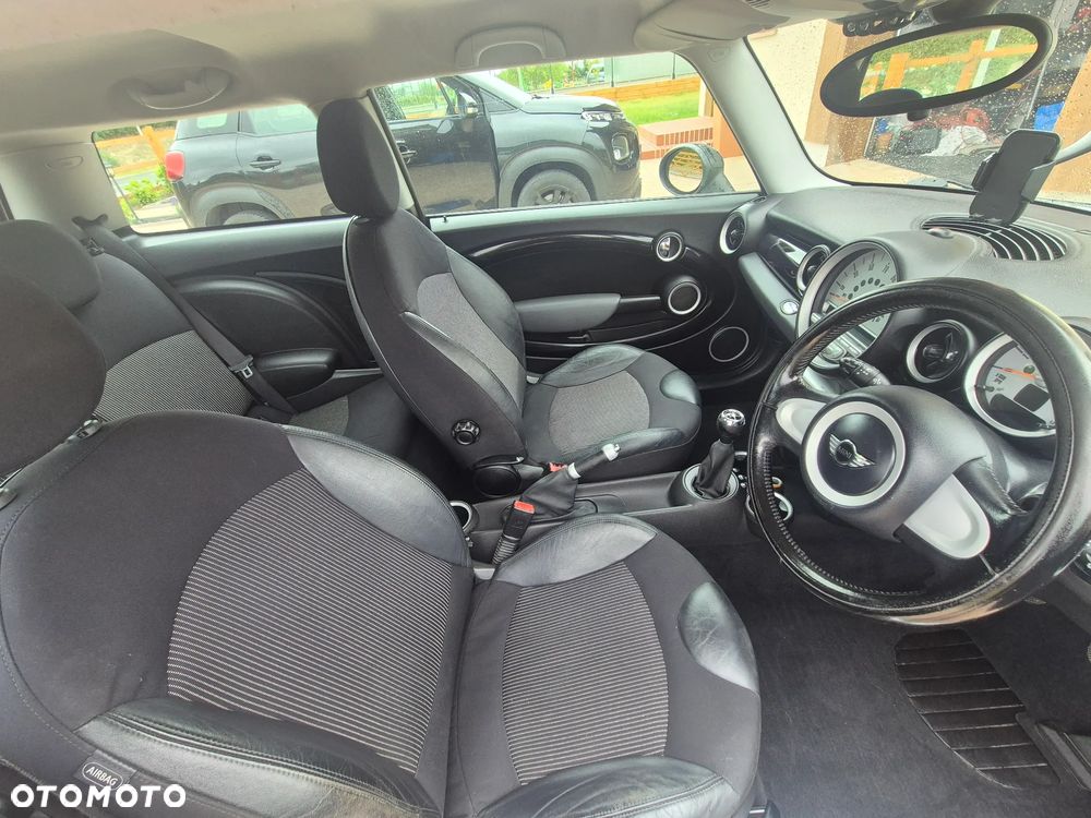 MINI Cooper D - 16