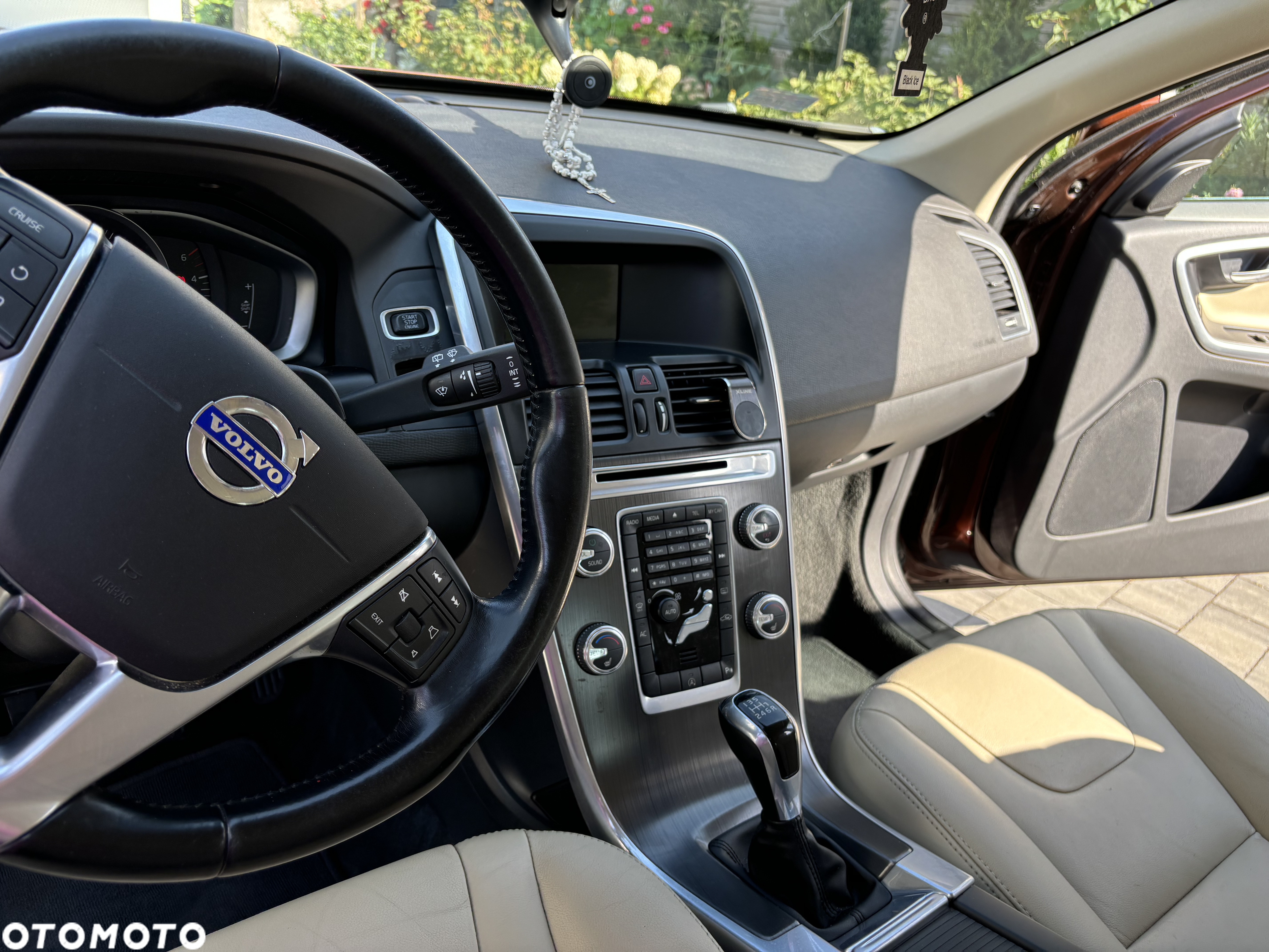 Volvo XC 60 - 33