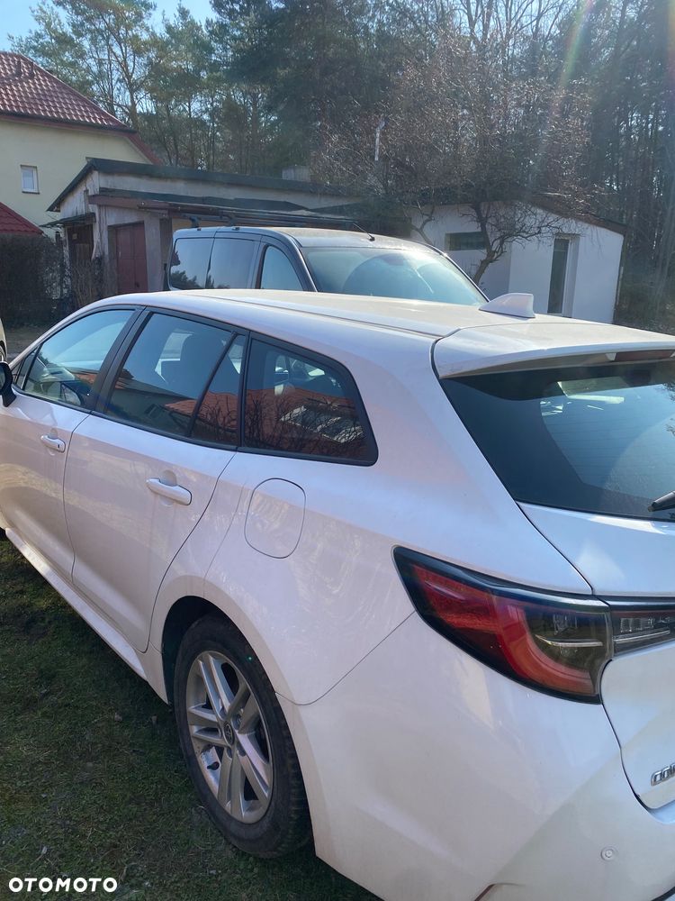 Toyota Corolla 1.8 Hybrid Club - 30
