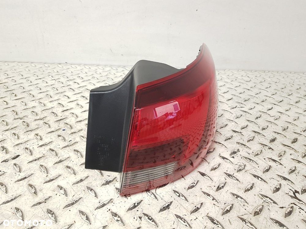 ORYGINALNA LAMPA TYLNA PRAWA W BŁOTNIK PRAWY TYŁ OPEL ASTRA K 5 V KOMBI 15-19 39077375 - 7