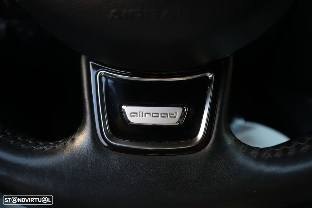 Audi A6 Allroad 3.0 TDi quattro S tronic - 31