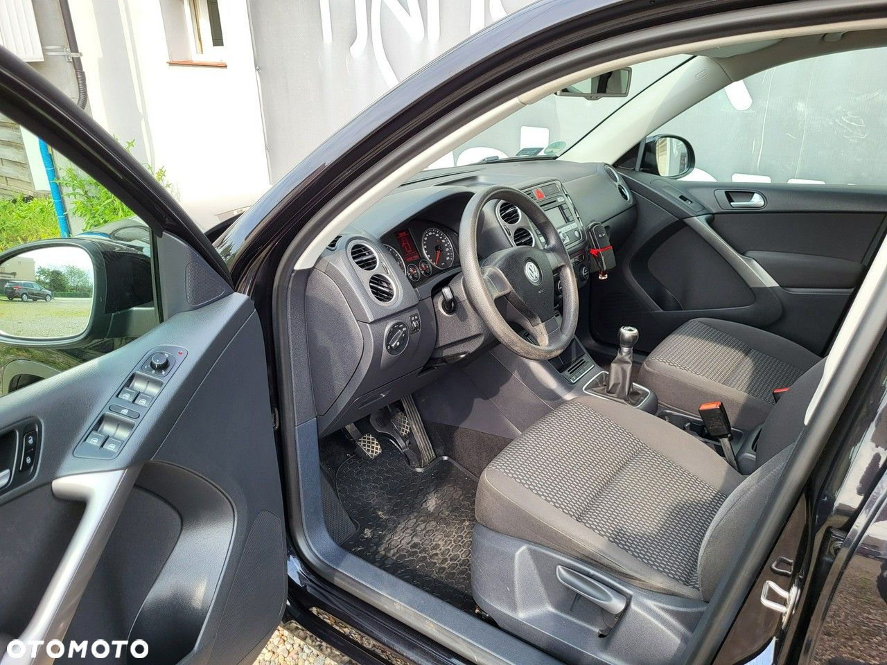 Volkswagen Tiguan - 6