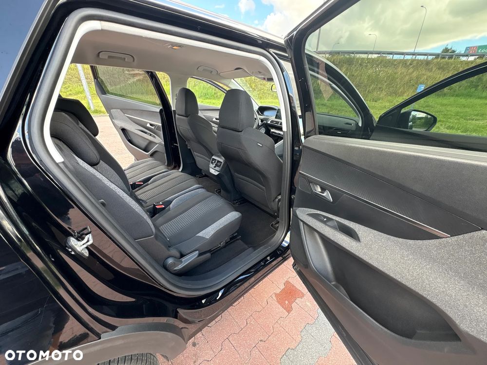 Peugeot 5008 BlueHDI 130 EAT8 Active Business-Paket - 19