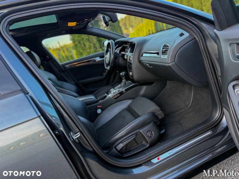 Audi A4 Avant 2015 photo 4