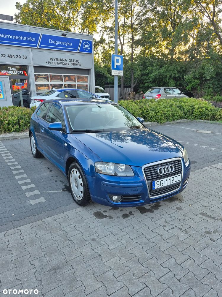 Audi A3 3-drzwiowe 1.6 FSI Ambiente - 21