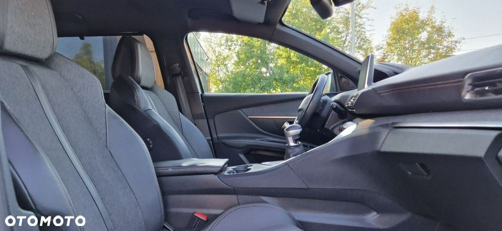 Peugeot 5008 - 30