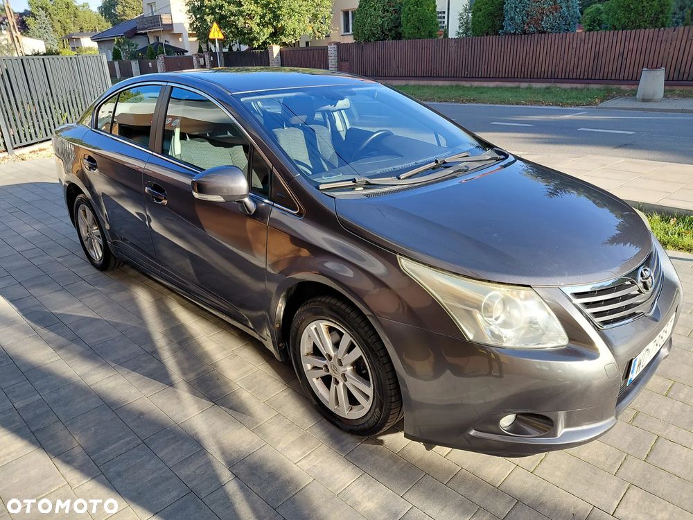 Toyota Avensis 1.8 Luna MS - 2