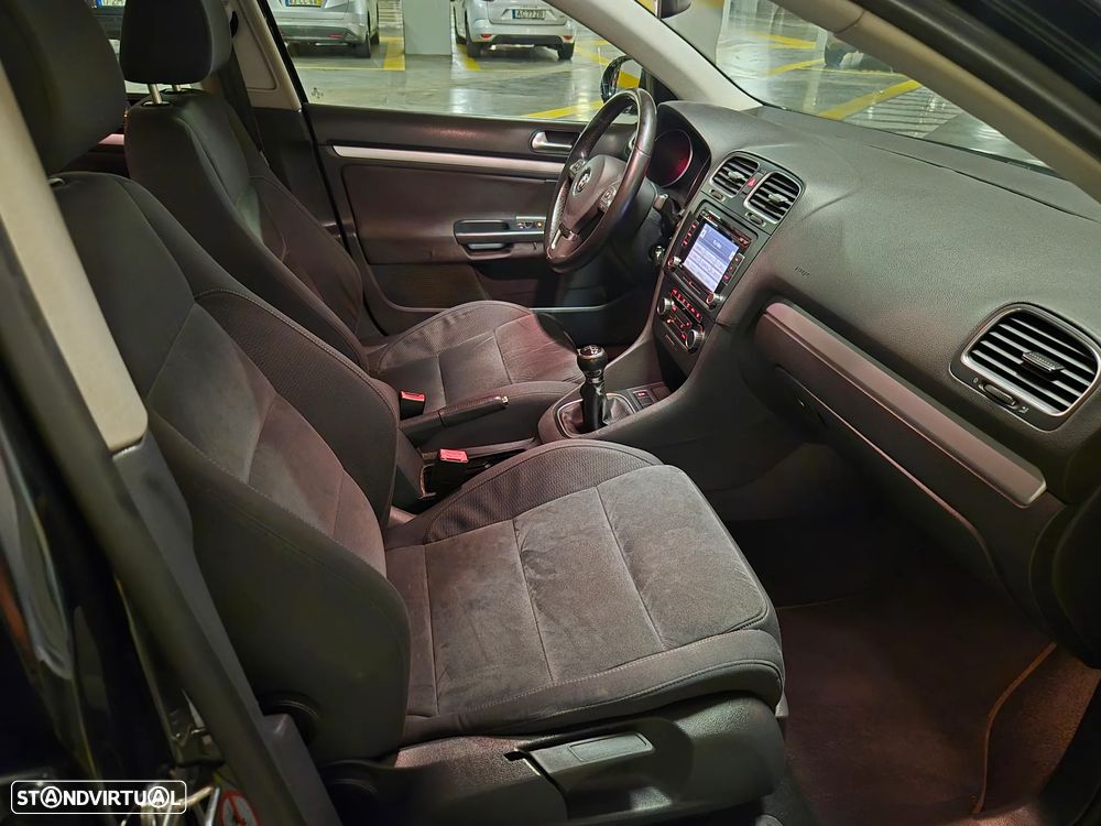 VW Golf Variant 1.6 TDi Highline - 28
