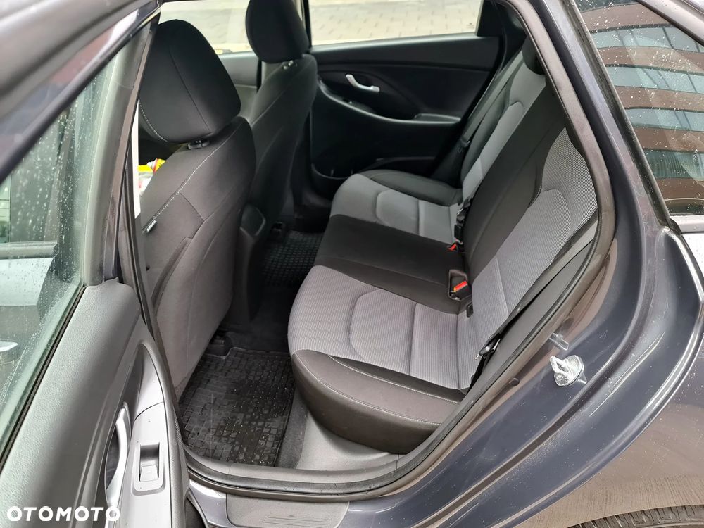 Hyundai i30 1.5 DPI Modern - 16