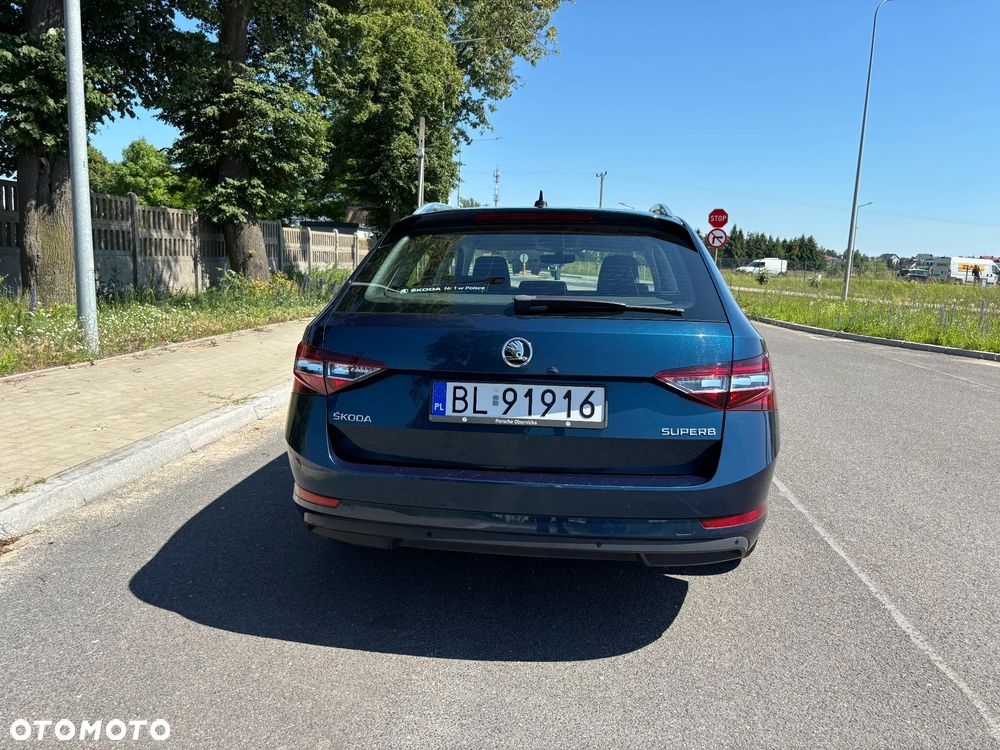 Skoda Superb 2.0 TDI Ambition - 18