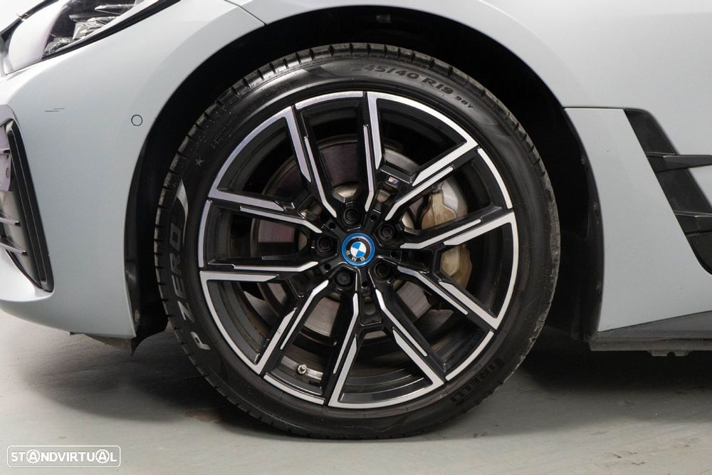 BMW i4 eDrive35 Pack Desportivo M - 19