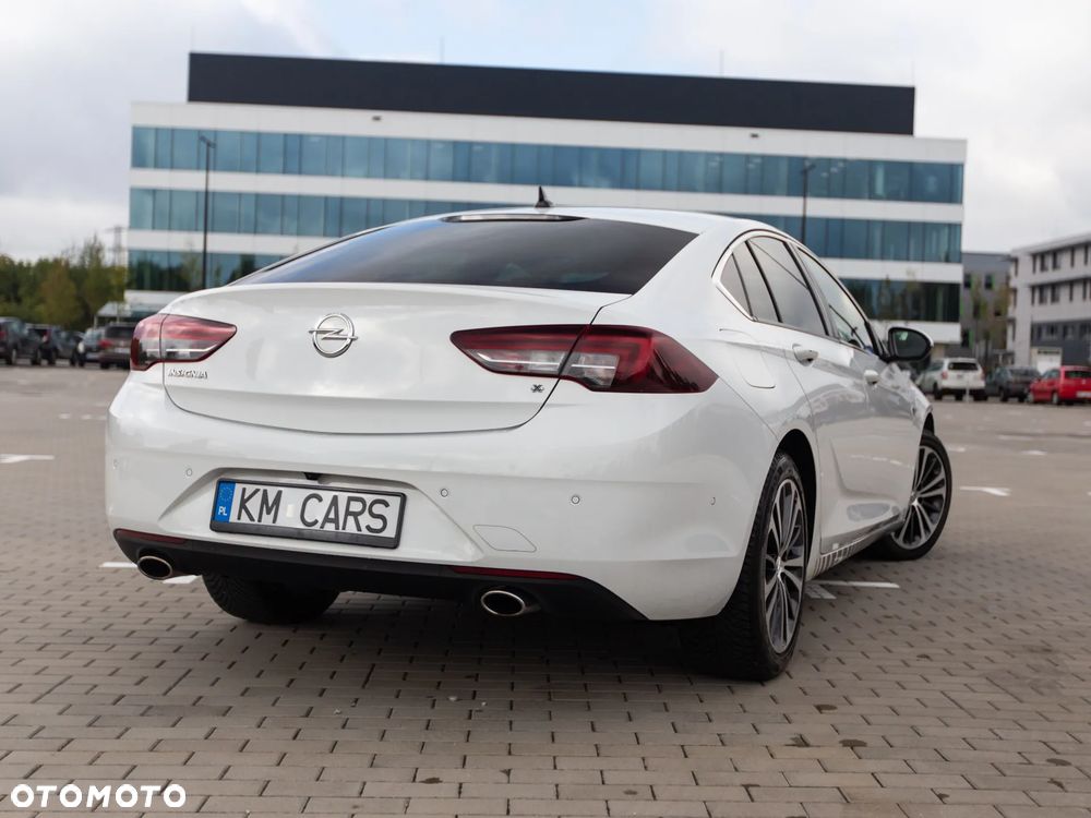 Opel Insignia 2.0 BiTurbo 4x4 Exclusive - 12