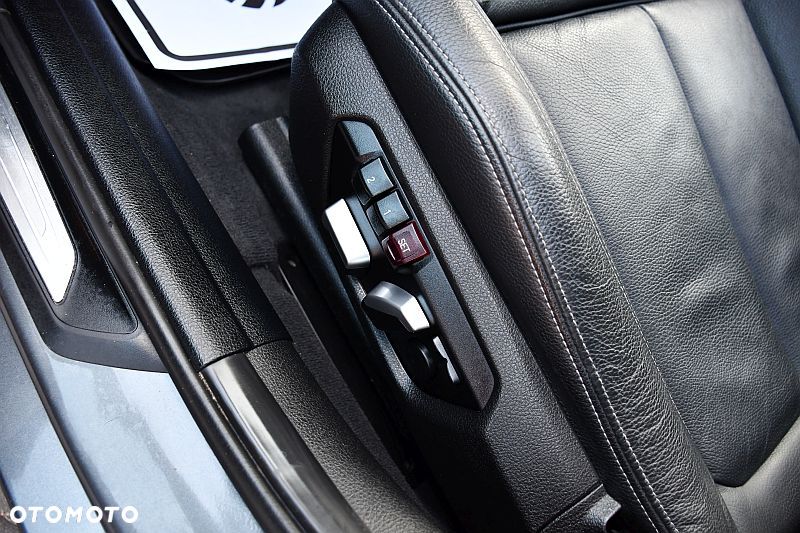 BMW Seria 3 320d xDrive Edition Luxury Line Purity - 20