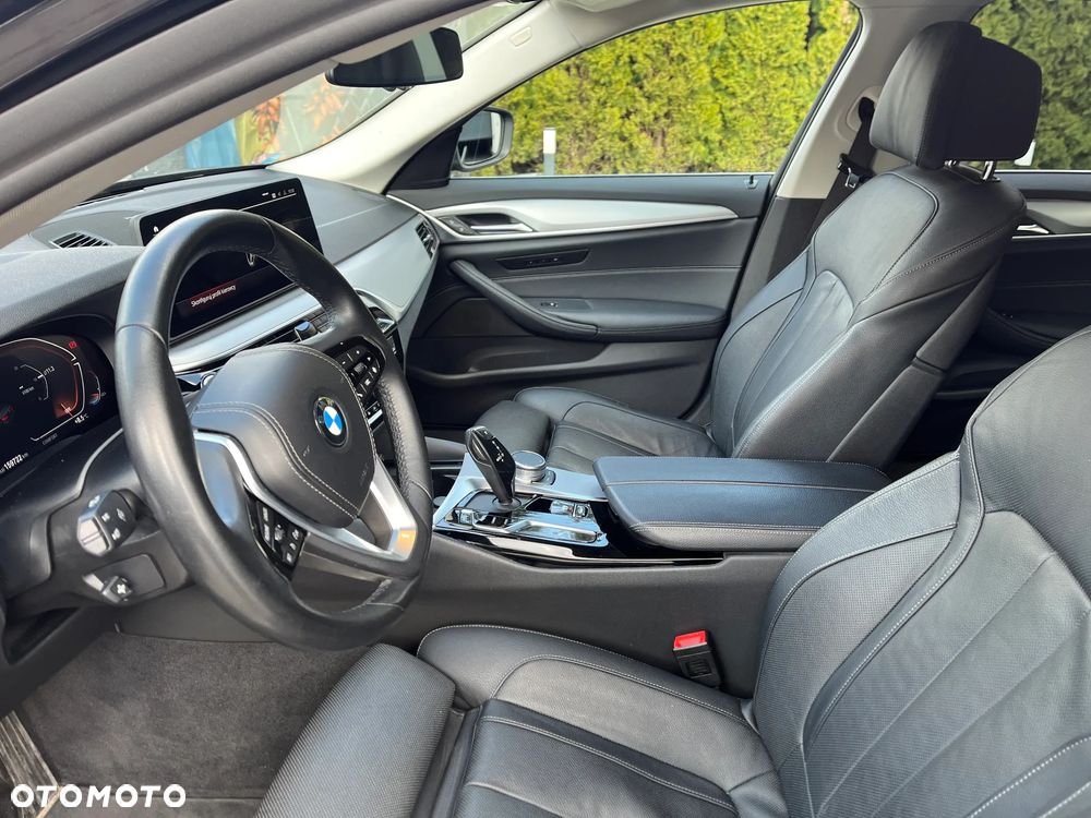 BMW Seria 5 530i GPF Luxury Line - 24