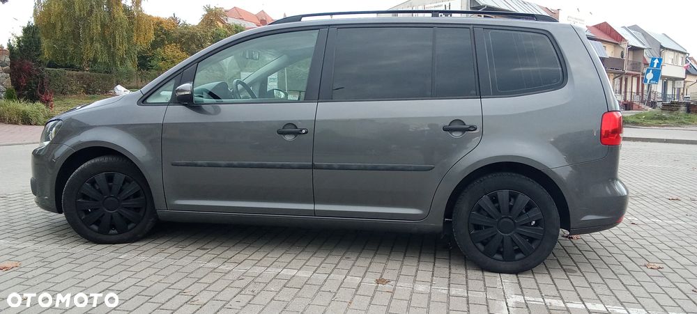 Volkswagen Touran - 6