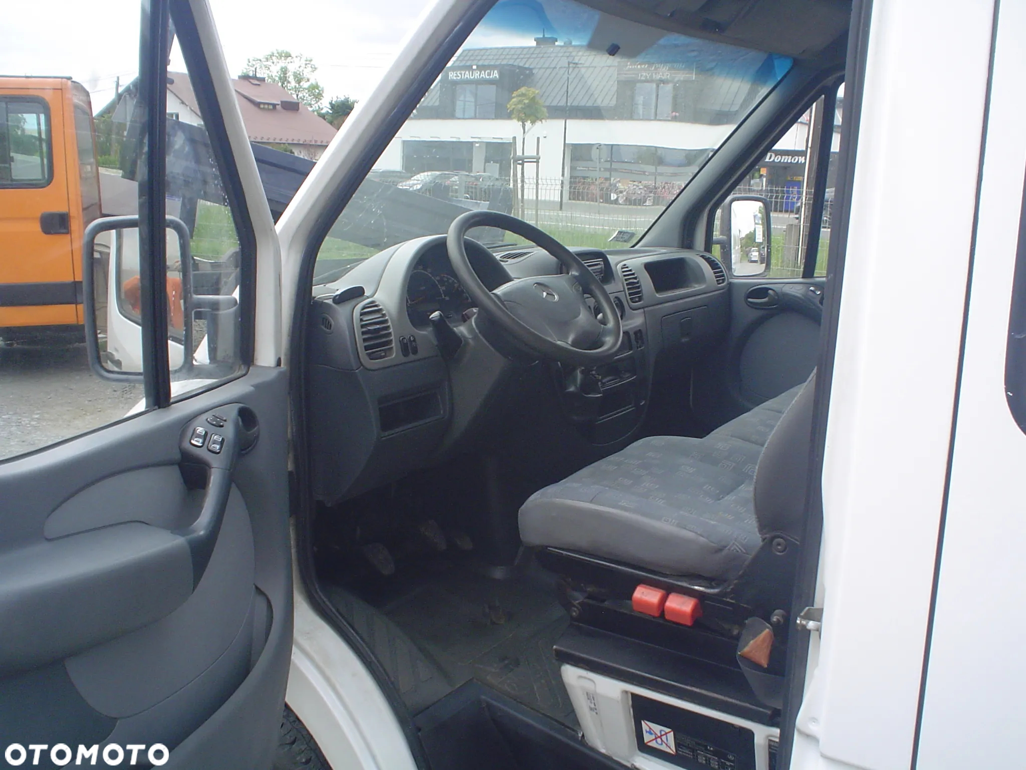 Mercedes-Benz SPRINTER - 5