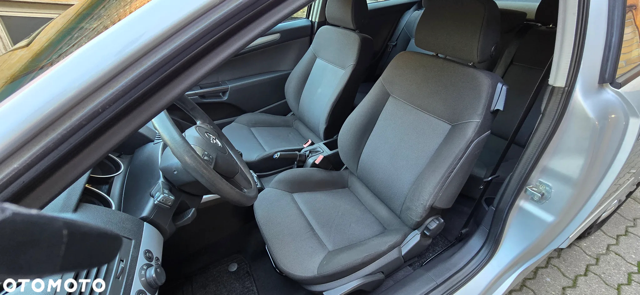 Opel Astra - 33