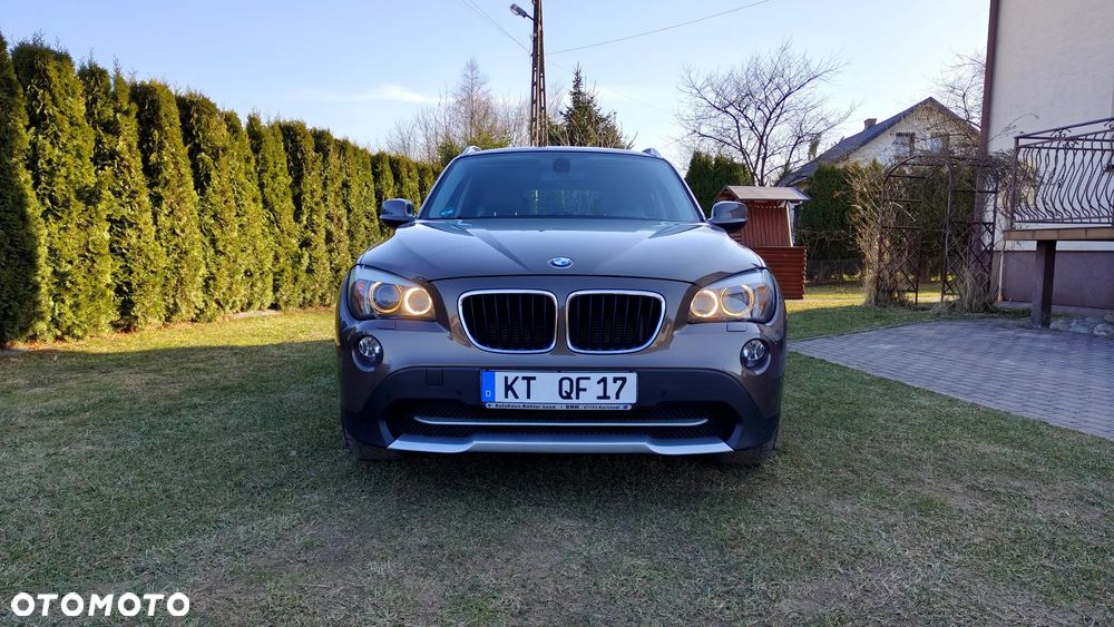 BMW X1 sDrive18d xLine - 13