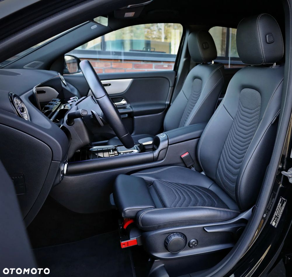 Mercedes-Benz GLA 200 Style - 20