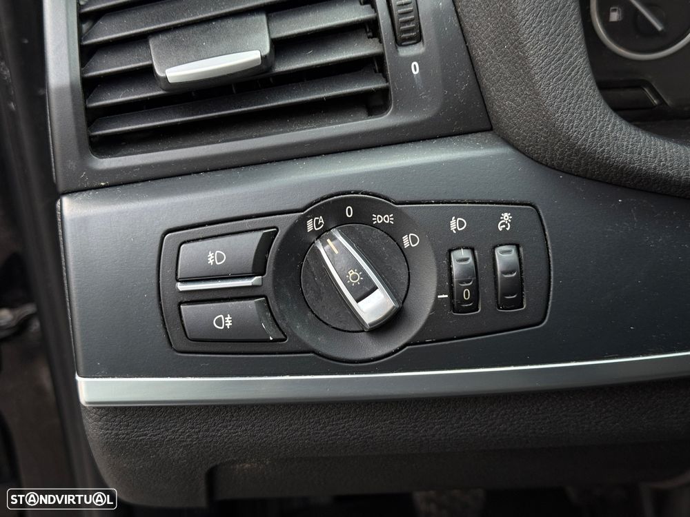 BMW X3 20 d xDrive - 12