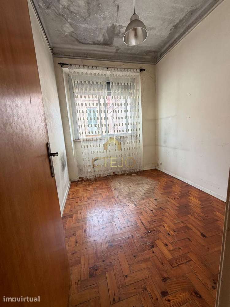 Apartamento T3 com vistas urbanas em Penha de França, Lisboa - Grande imagem: 5/18