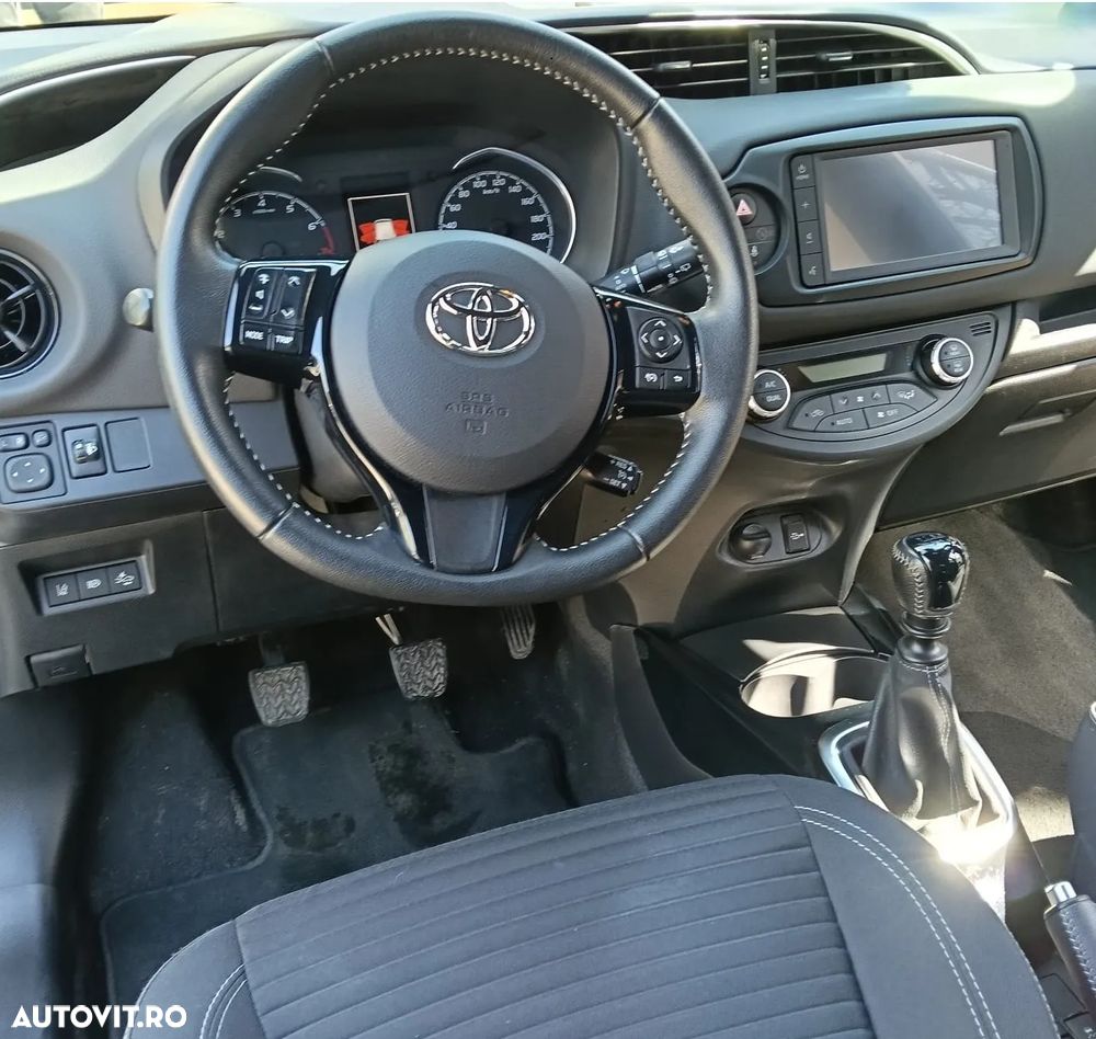 Toyota Yaris 1.5 L VVT-iE Y20 Collection - 8