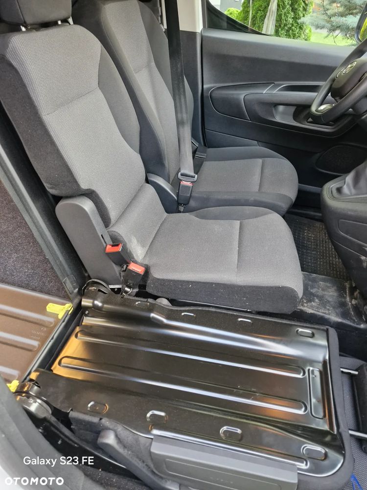Toyota Proace City - 17