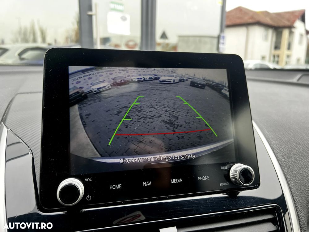 Mitsubishi Eclipse-Cross - 17