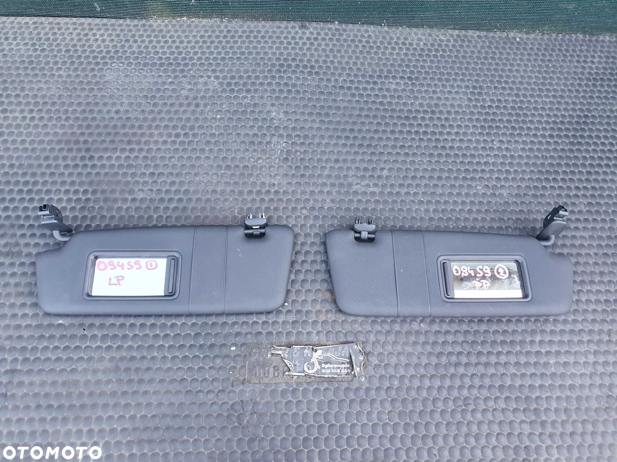 Daszek 8E0/1857551 8E0/2857552 8E0857562 Słonecznik Czarne S-Line Oslona Przeciwsloneczna Podświetlane Lewa Prawa AUDI A4 B6 B7 - 1
