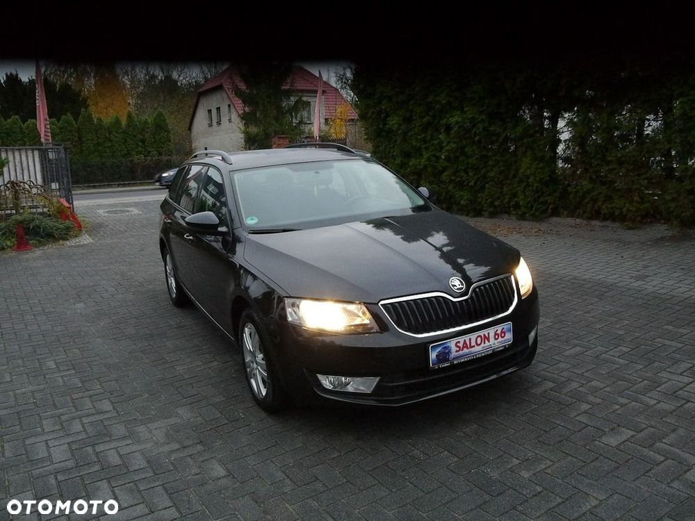 Skoda Octavia 1.6 TDI Family DSG - 3