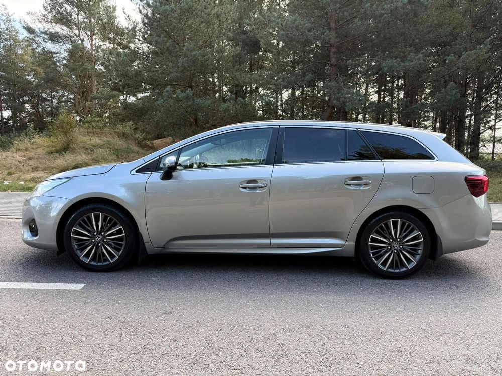 Toyota Avensis 1.8 Premium MS - 14