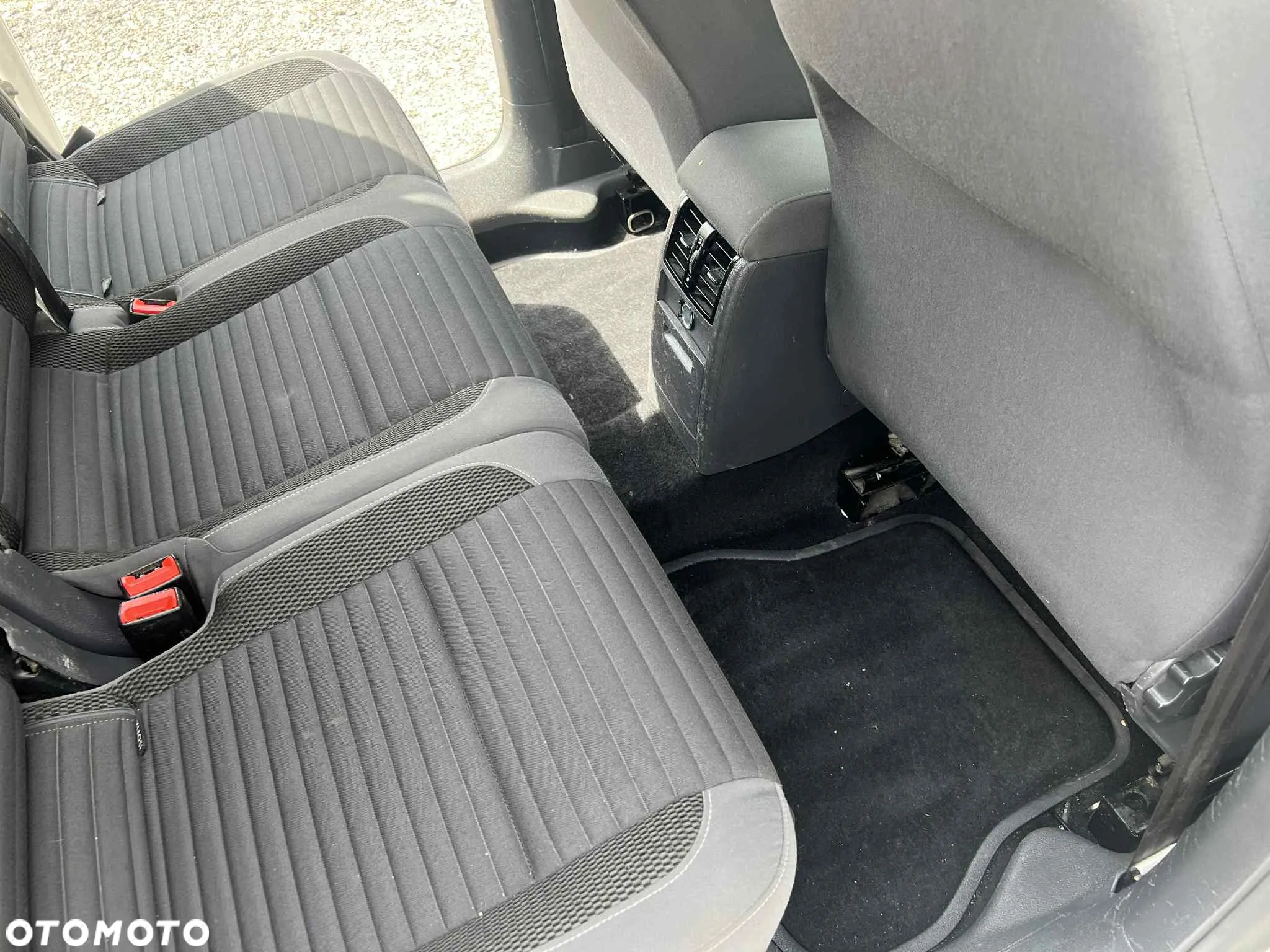 Volkswagen Caddy - 26