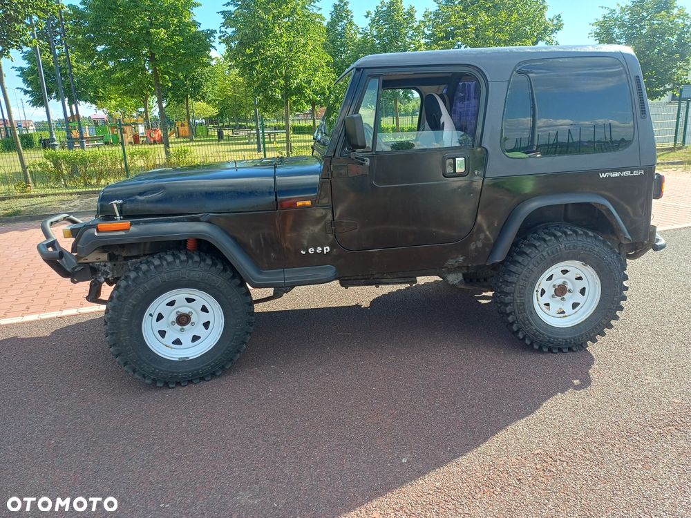Jeep Wrangler - 7