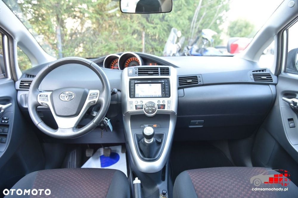 Toyota Verso 1.6 Active 7os - 19