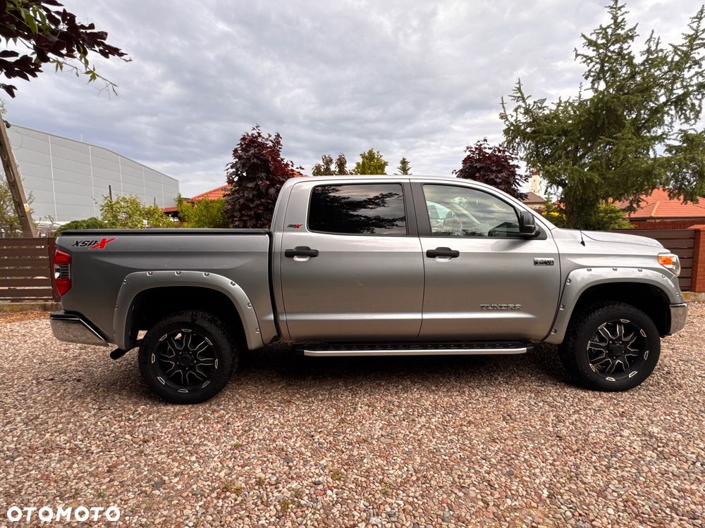 Toyota Tundra - 6