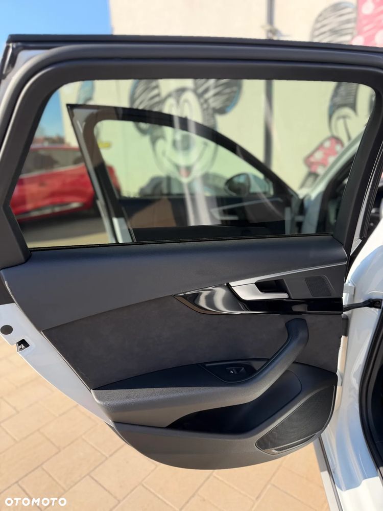 Audi A4 Allroad - 14