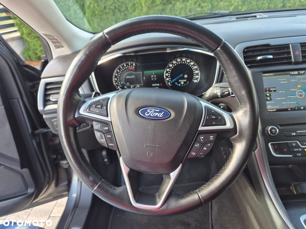 Ford Mondeo 2.0 EcoBoost STart-Stopp Autom Titanium - 17