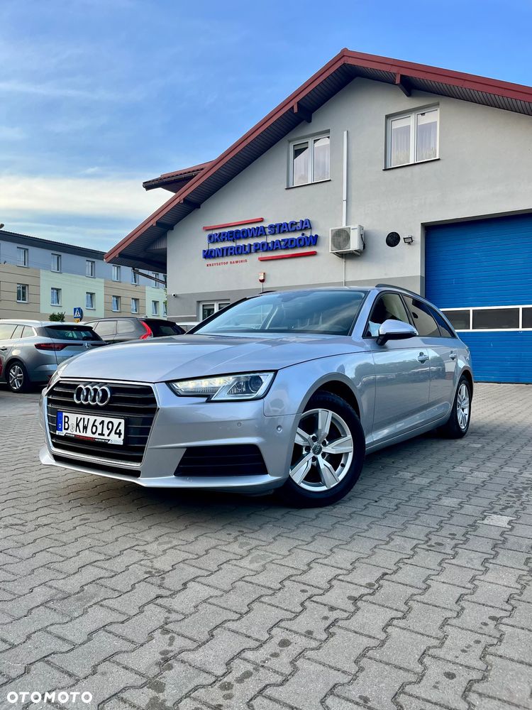 Audi A4 Avant - 1