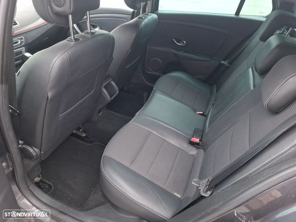 Renault Mégane Sport Tourer 1.5 dCi GT Line EDC - 6