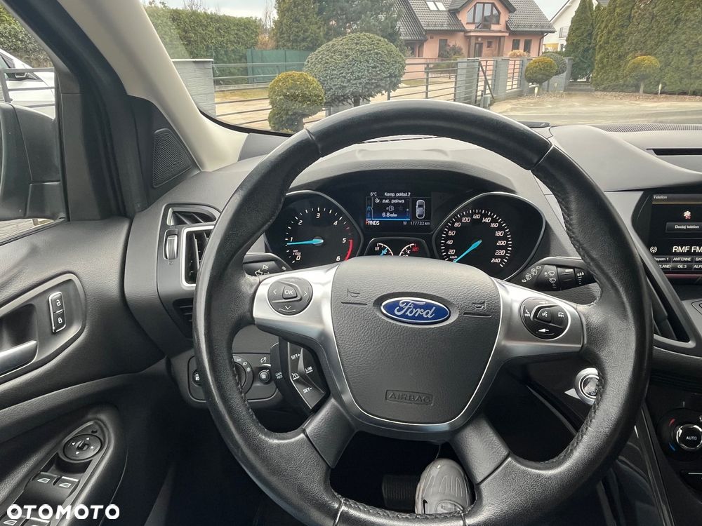 Ford Kuga 2.0 TDCi 4x4 Titanium - 23