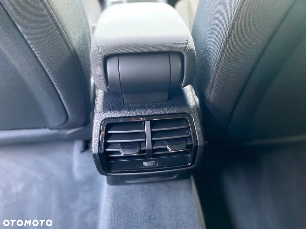 Audi Q3 35 TFSI S tronic - 28